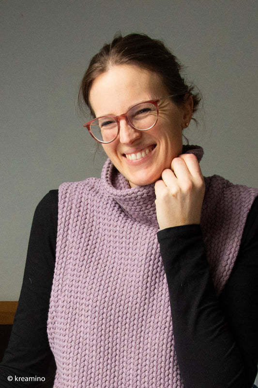 AttÄls ar 100% kokvilnas adÄ«jums - dÅ«makaini lillÄ 525 g/m² ā pieejams Å arlotes audumi