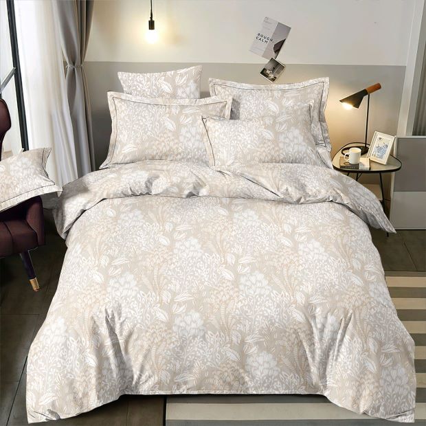 100% Kokvilnas audums - bēšs un balts raksts 220cm 146 g/m²