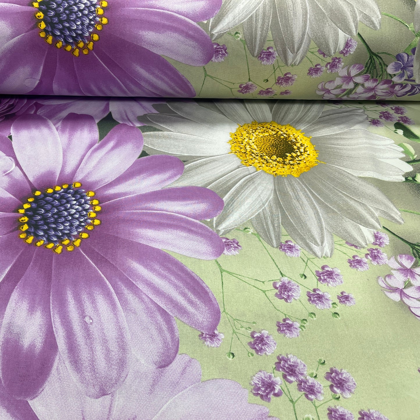 100% Kokvilnas audums - margrietiņas un rozes 220cm 146 g/m²