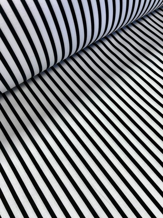 100% Kokvilnas audums - melnbaltas līnijas 125 g/m²