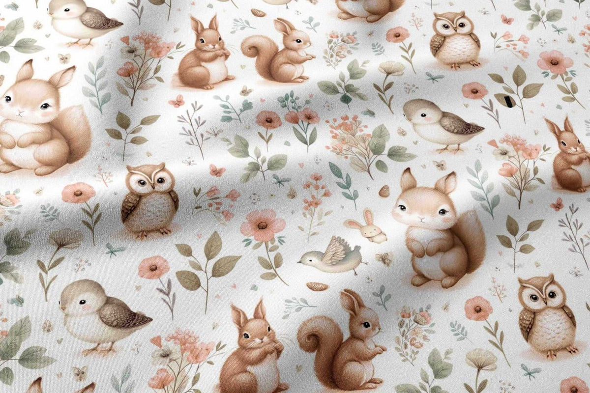 Attēls ar 100% Kokvilnas audums-meža zvēri maigos ziedos – pieejams internetā Šarlotes audumi