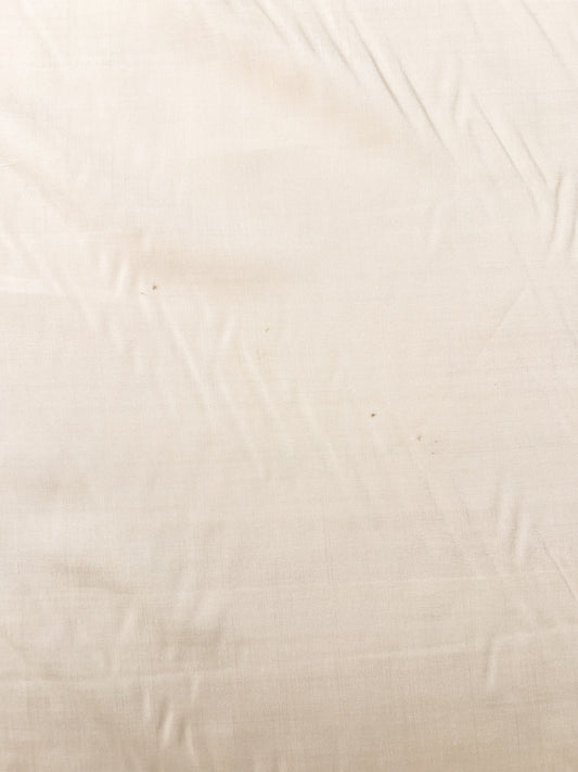 Italian 100% silk fabric in creamy white – 100 g/m²