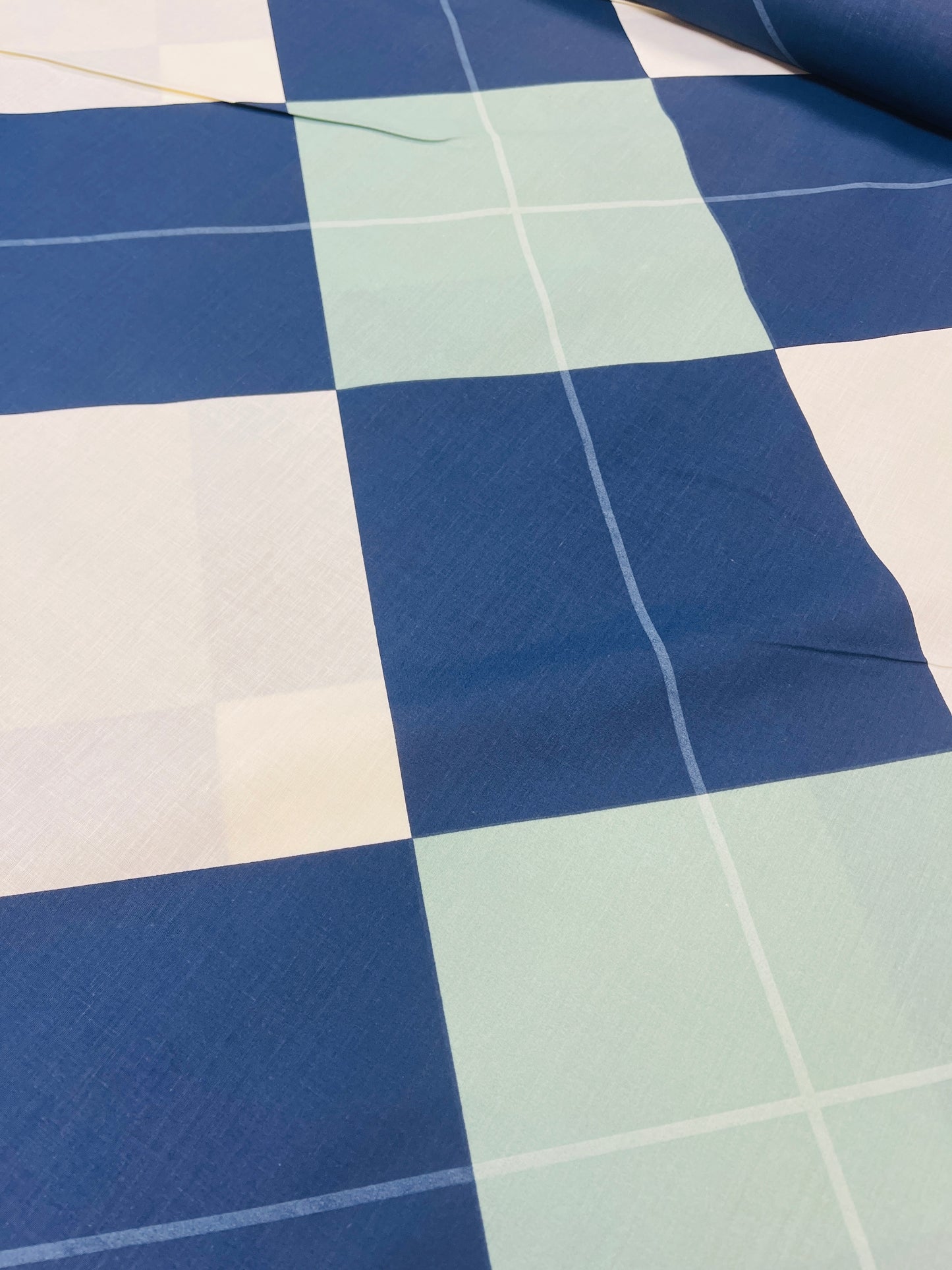 100% Kokvilnas audums-rūtis 220cm 146 g/m²