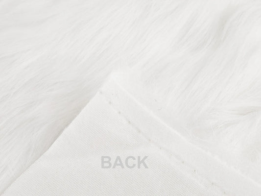 Mākslīgā kažokāda-balta 385 g/m²