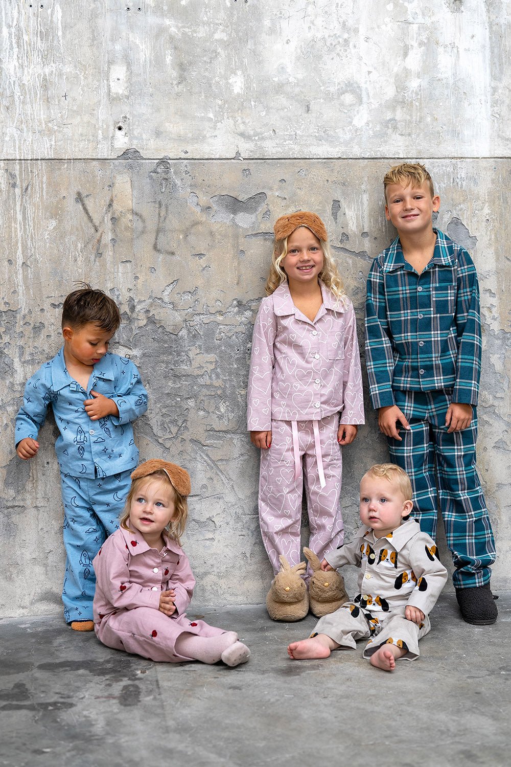 Attēls ar Flanelis - suņi 165 g/m² – pieejams Šarlotes audumi