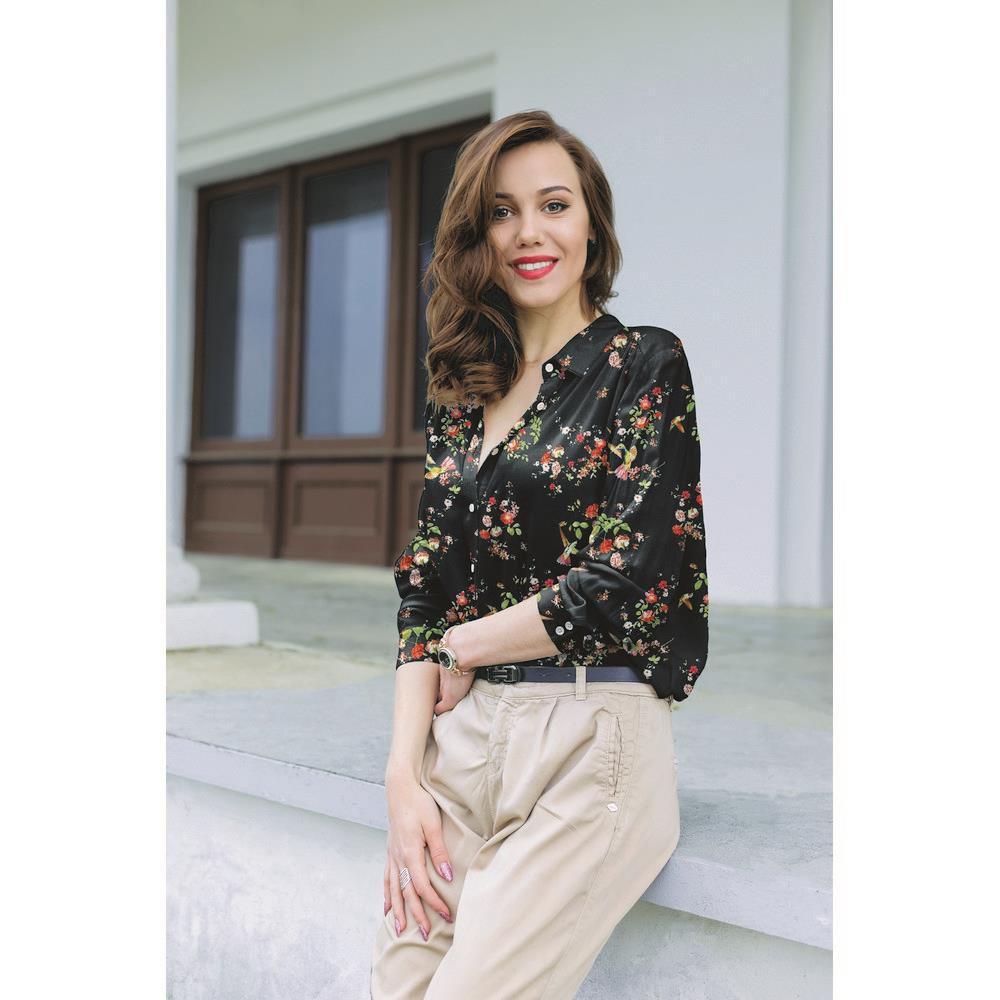 Kleitu audums ar elastānu - ar putniem un ziediem 80 g/m²