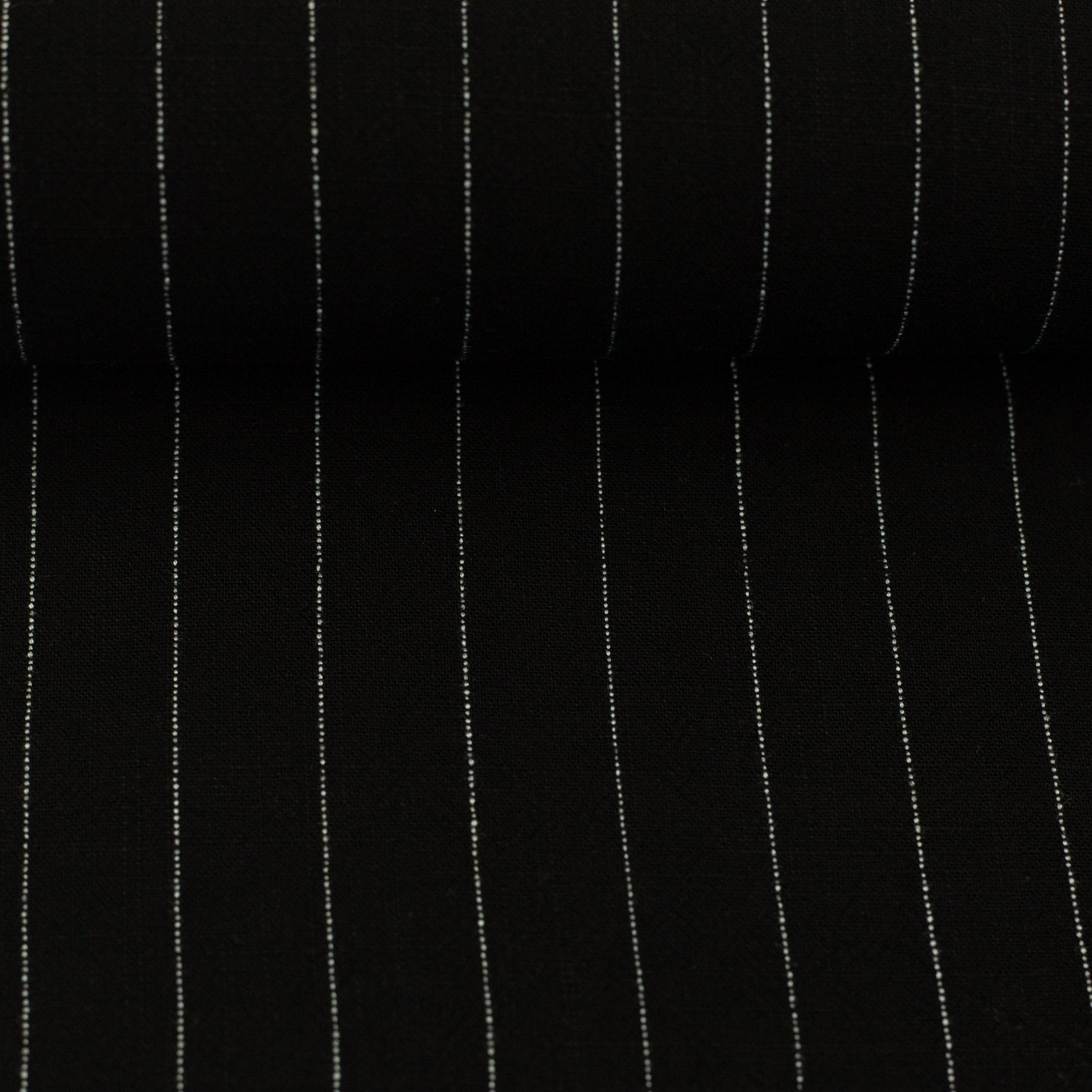 Lins ar viskozi - svītras uz melna fona 200 g/m²