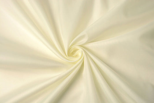 Pēdējais gabaliņš - Oderes audums - krēmkrāsas 55 g/m² - 35cm