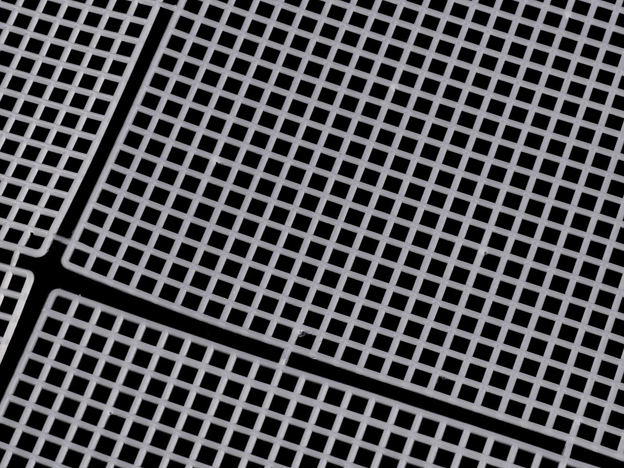 Plastmasas režģis (kanva) somas izgatavošanai | 20 × 24 × 8 cm | Ar rokturiem