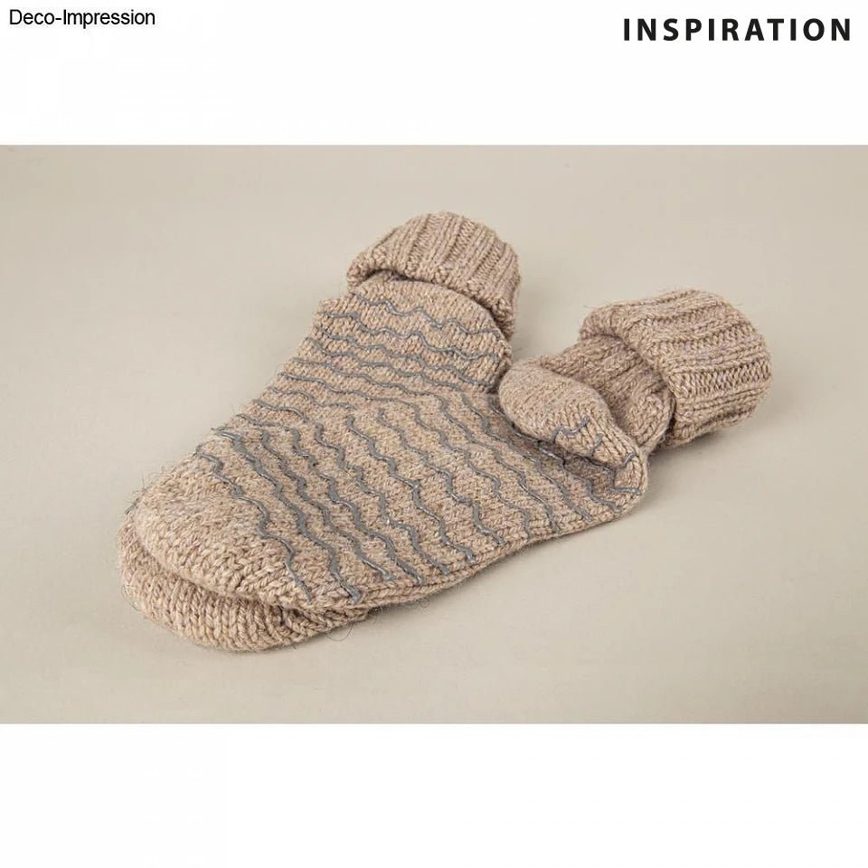 Pretslīdes gumijas krāsa (pelēka) adījumiem, zeķēm – 50 ml