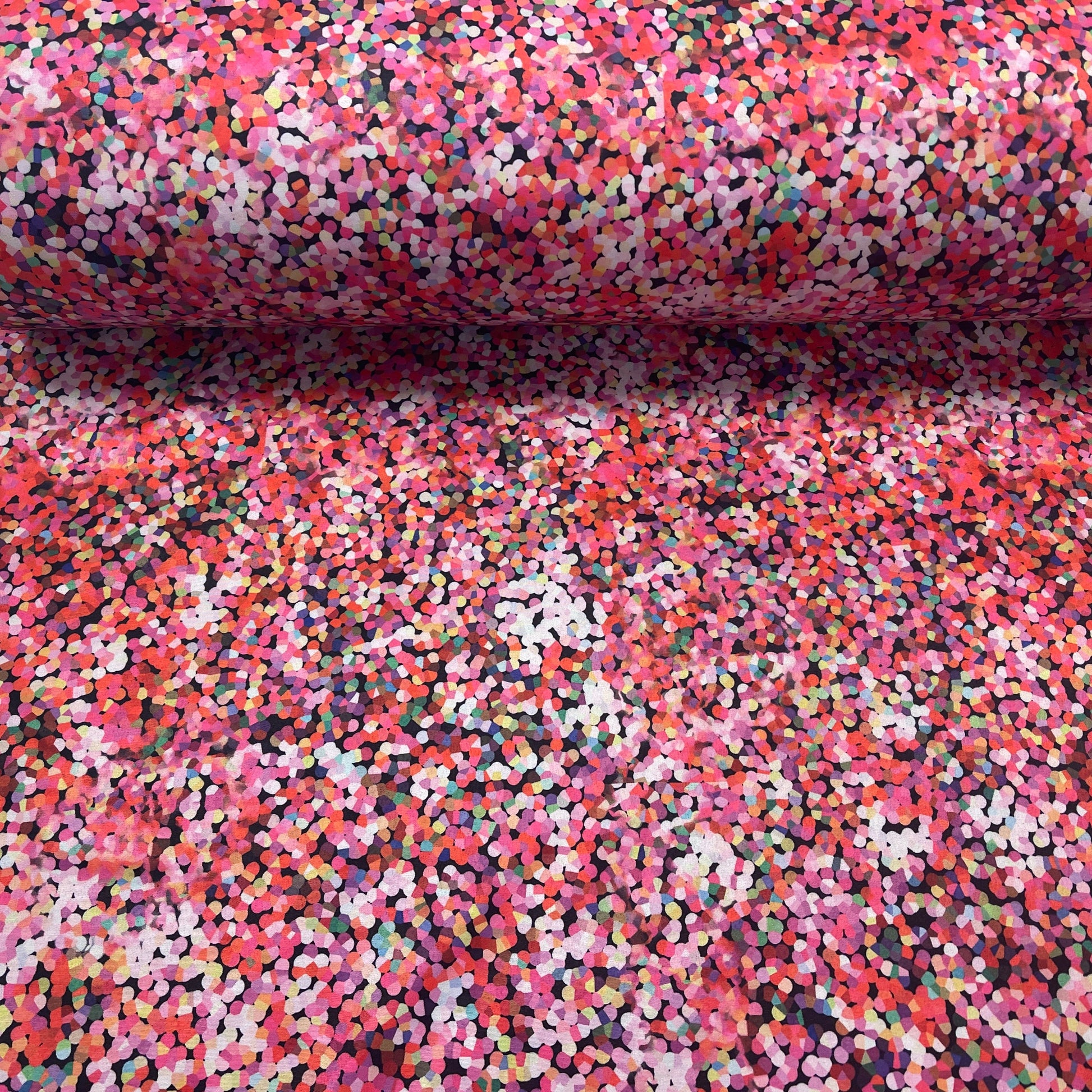 Softshell audums ar elastānu - sārts raksts 310 g/m²