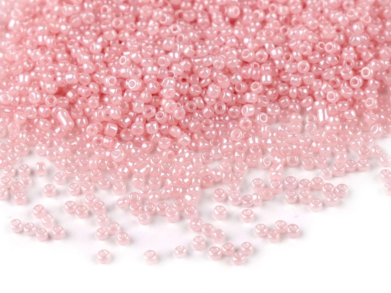 Stikla sēkliņpērlītes 15/0 | 1.5 mm 50 g| Perlamutra efekts|dažādas krāsas