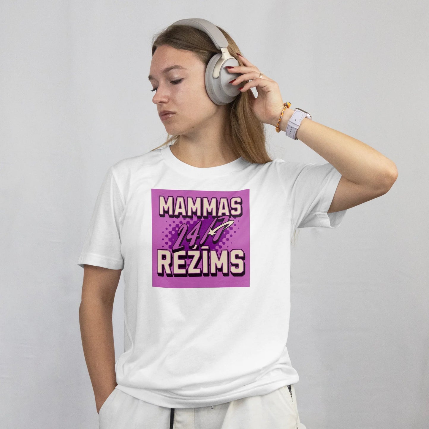 Image of a T-shirt "Mom 24/7" – available at Šarlotes audumi