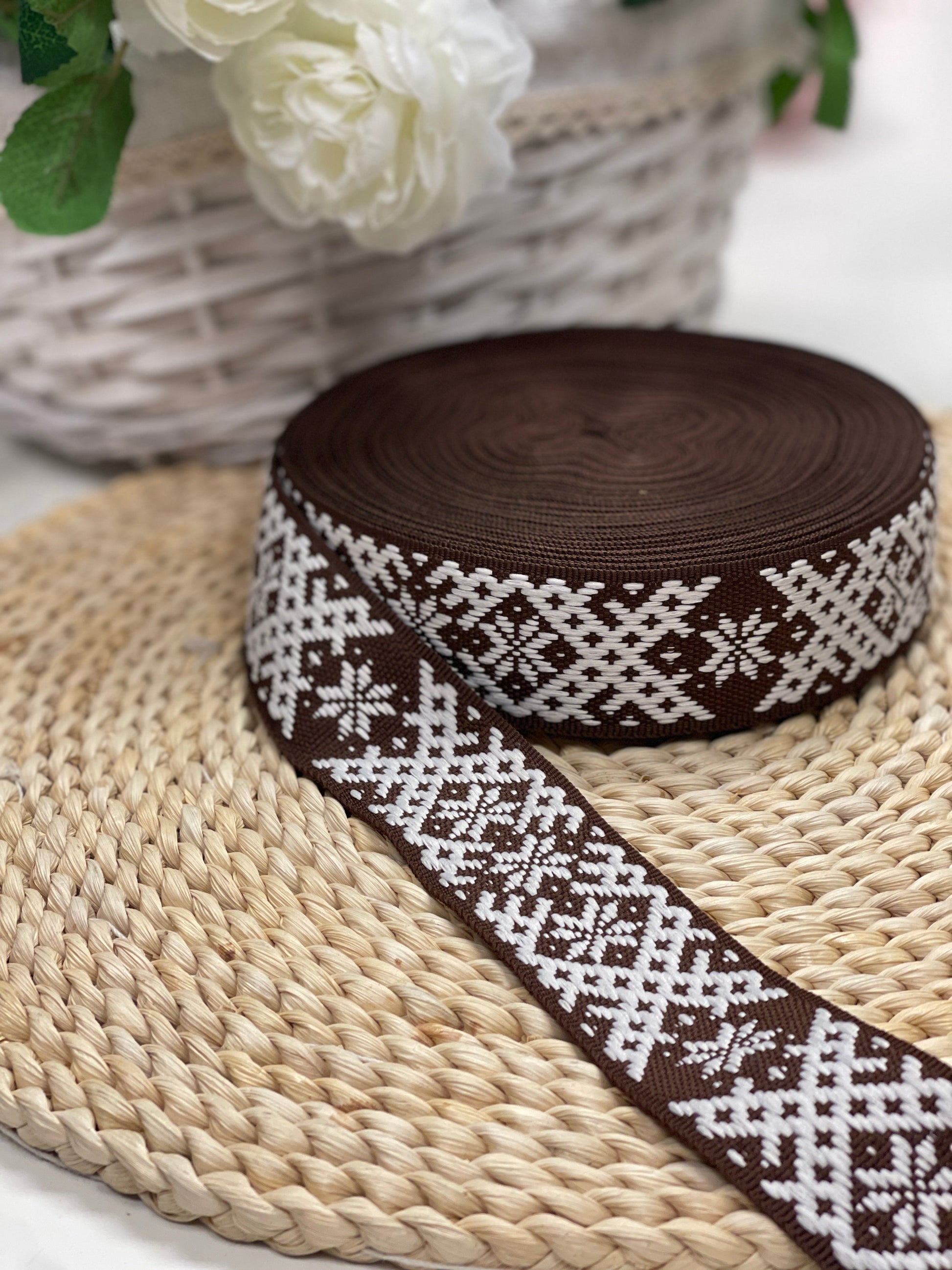 Tautiskā lente, josta 40mm - tumši brūna - LV