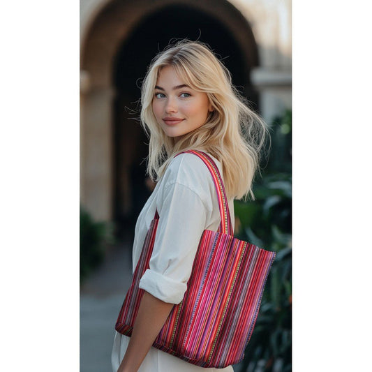 Tautiska raksta audums - rozīgie toni 200 g/m²