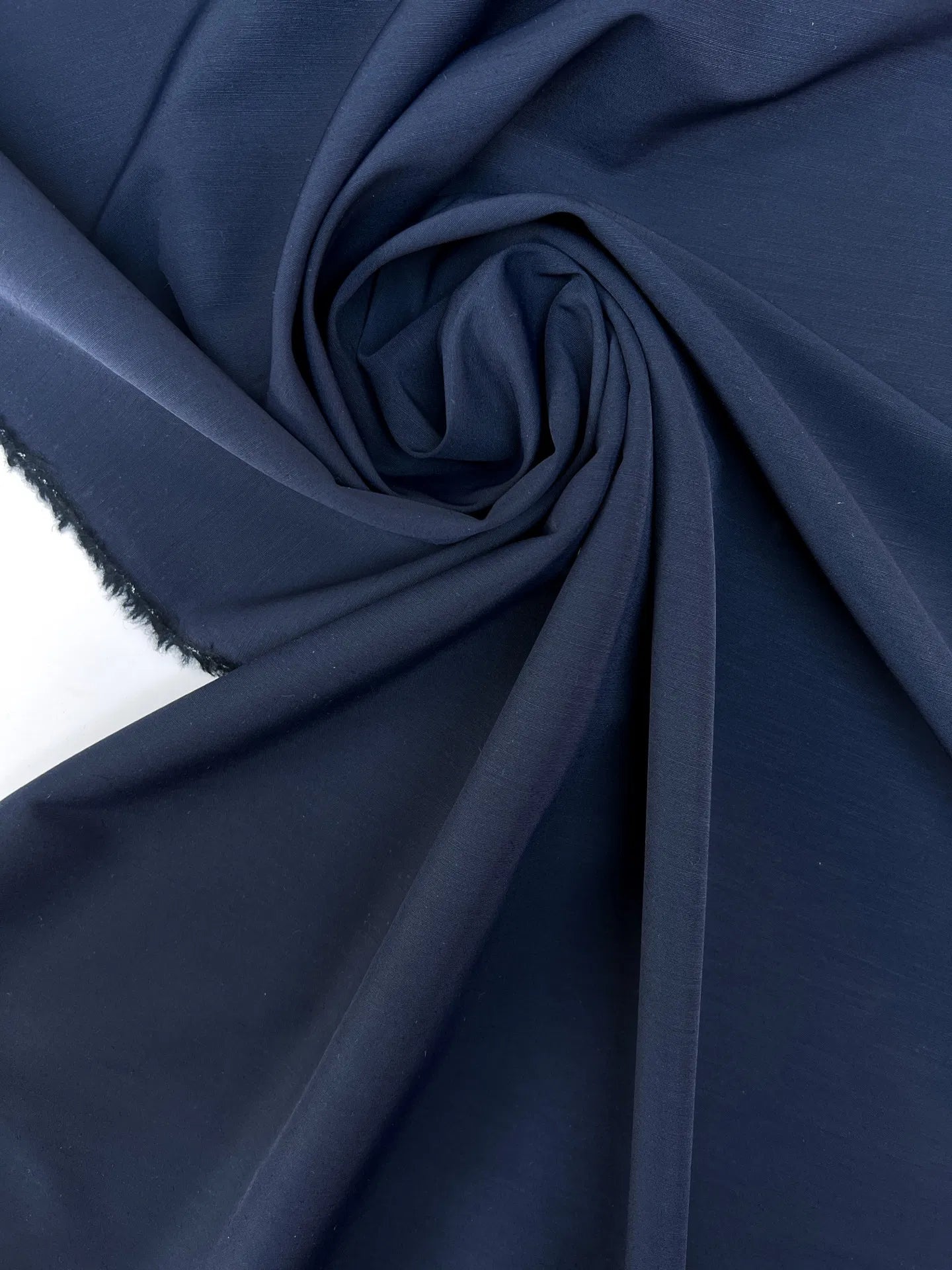 Vilnas audums ar zīdu - tumši zils 160 g/m²