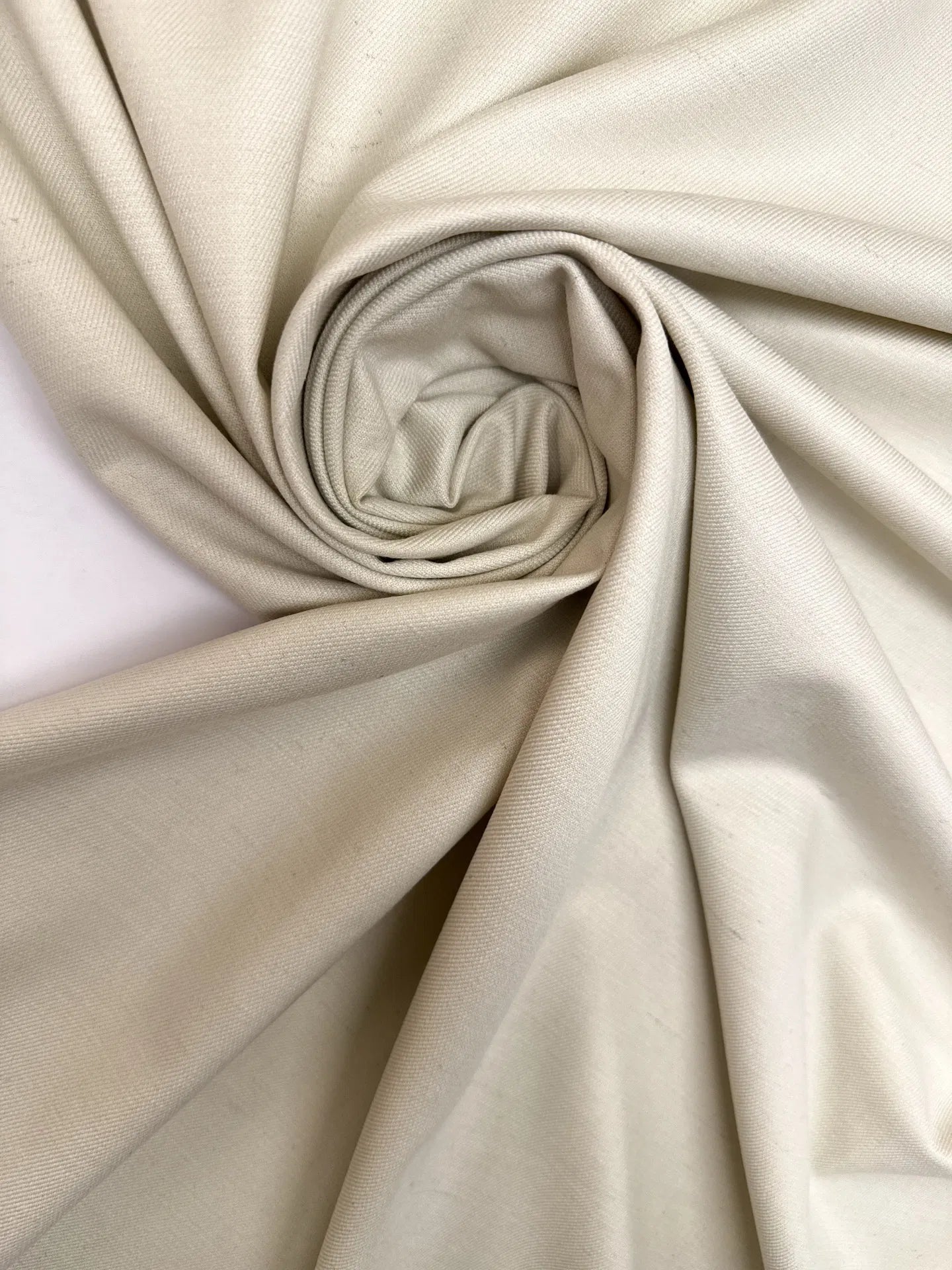Vilnas audums - krēmkrāsas 200 g/m²