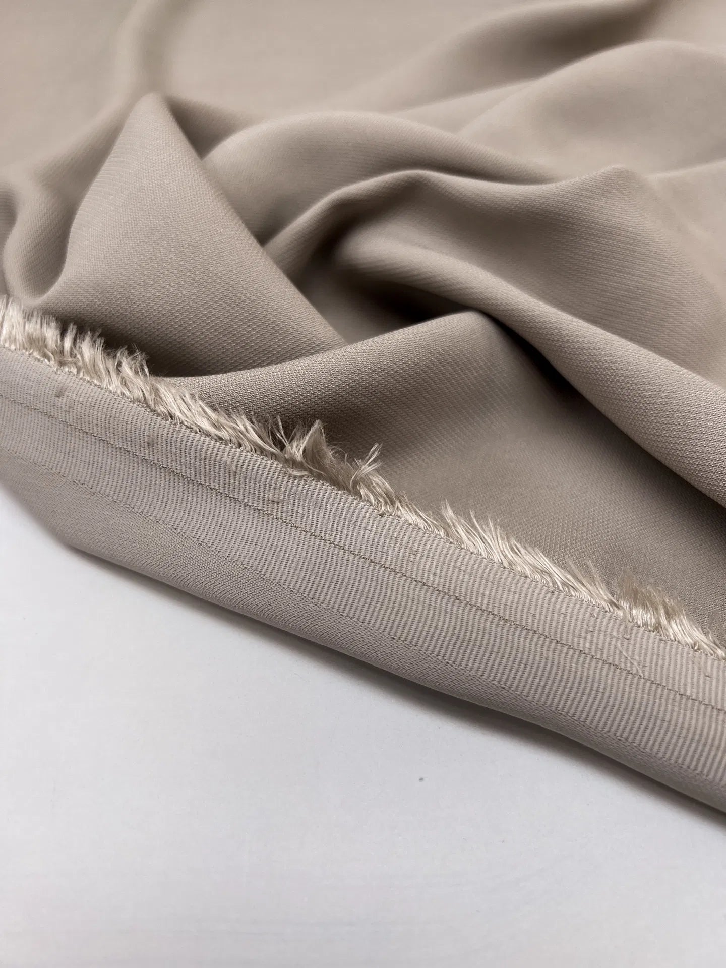 Viskozes audums - bēšs 210 g/m²