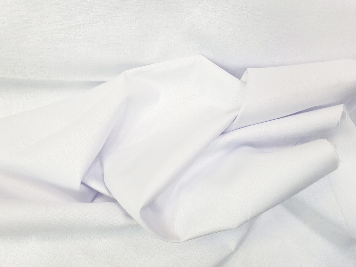100% Kokvilnas audums-sniega balts 125 g/m²