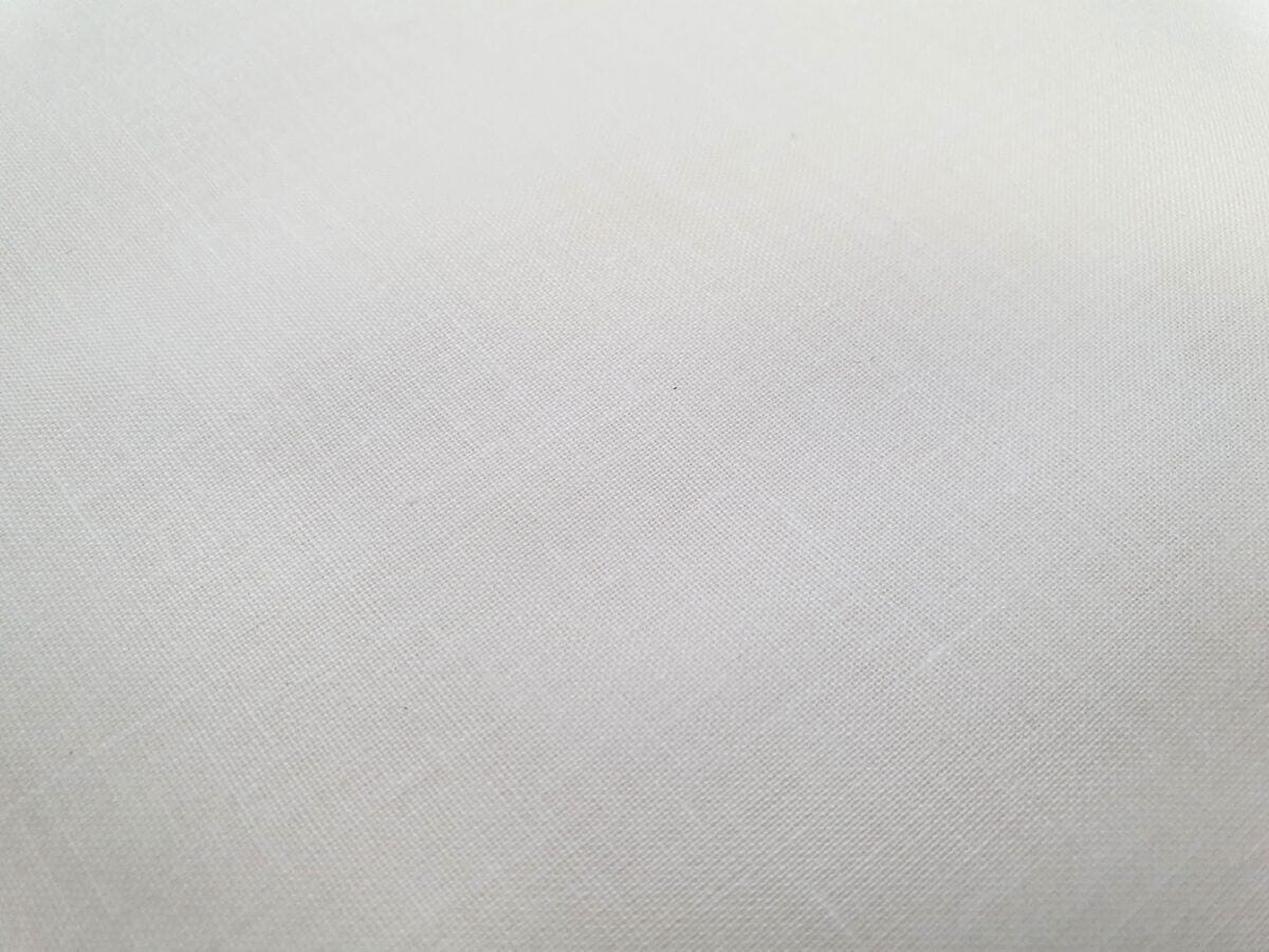 100% Kokvilnas audums-sniega balts 125 g/m²