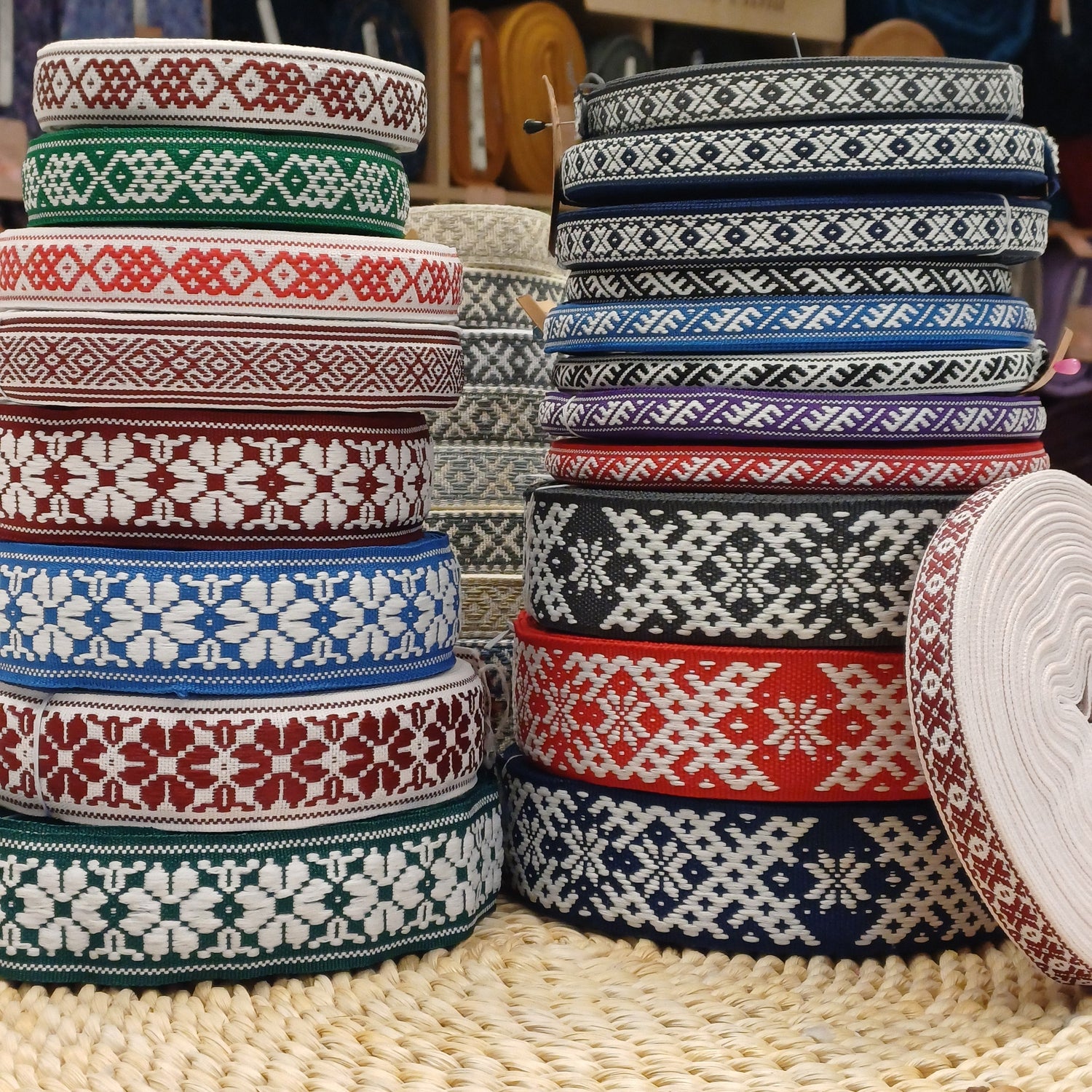 Tautiskās lentes, jostas