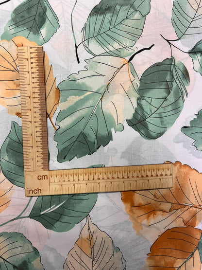 Image avec tissu 100 % coton - feuilles 125 g/m² – disponible chez Šarlotes audumi