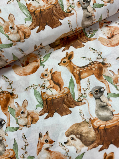 Tissu 100% coton - animaux de la forêt dans des tons bruns 125 g/m²