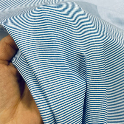 100 % tissu en coton - fines lignes bleues 125 g/m²