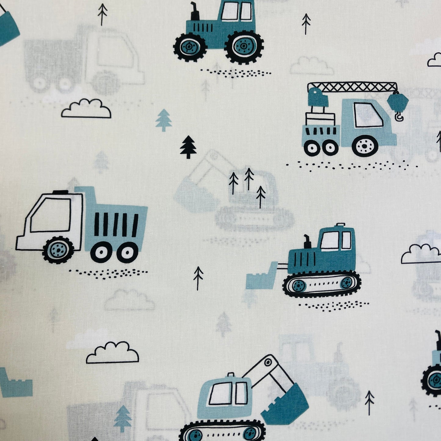 Attēls ar 100% Kokvilnas audums - traktori 125 g/m – pieejams Šarlotes audumi