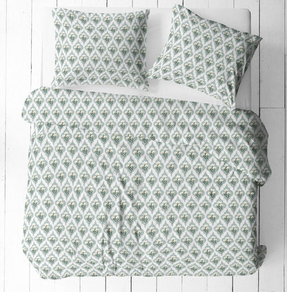 Image of 100% cotton fabric with floral pattern, 125 g/m² – available at Šarlotes audumi