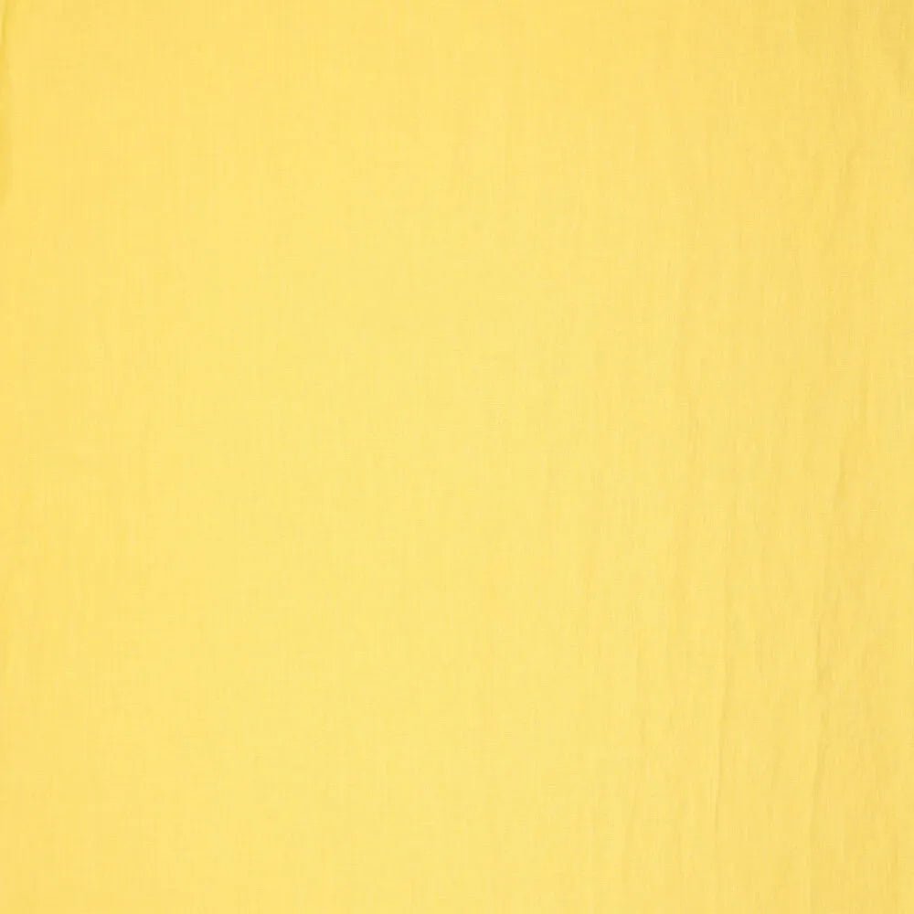 Image of 100% softened linen fabric, yellow-green, 165 g/m² – available at Šarlotes audumi