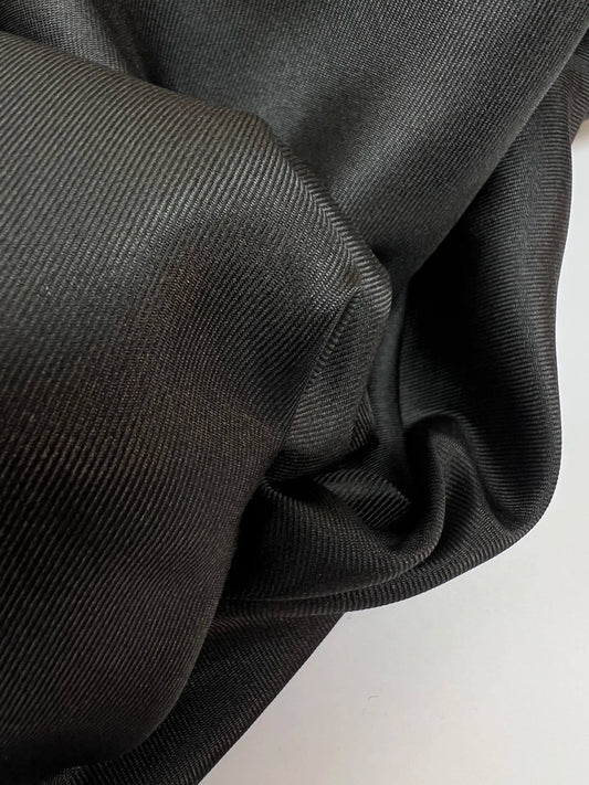 100% Zīda satīns - melns 55 g/m²