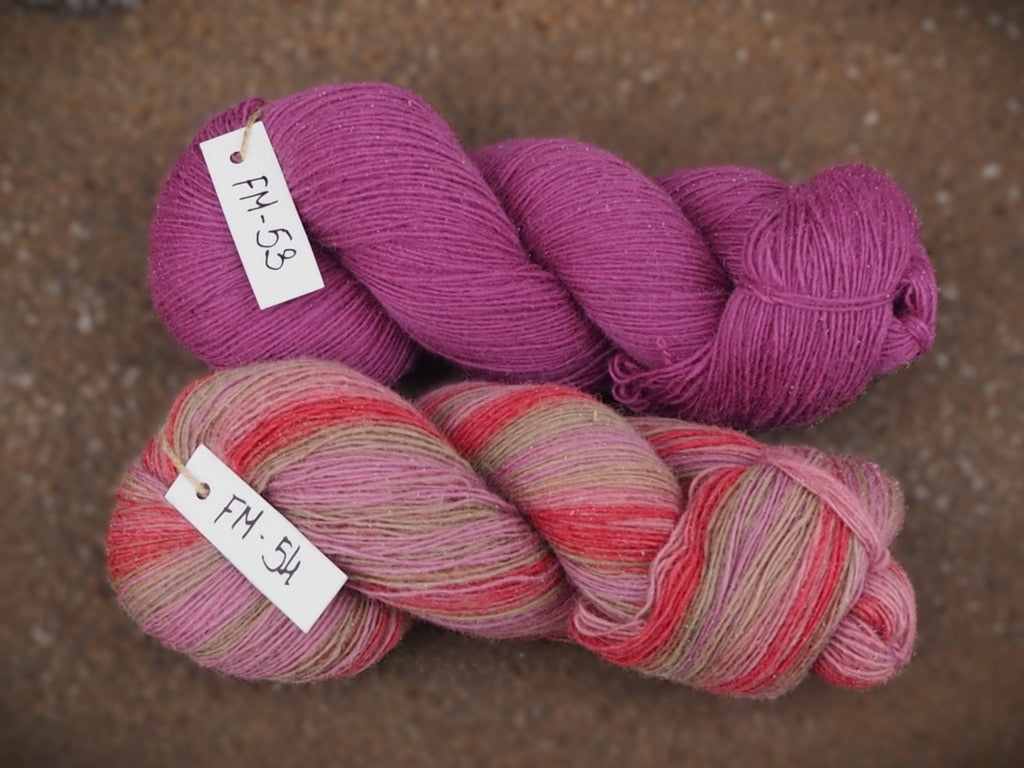 Dzijas Pāces vilnas fabrika 100% Merino- 100 g / 470 m