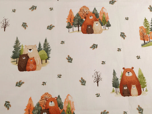 100% Kokvilnas audums- lāču ģimene uz bēša fona 125 g/m²