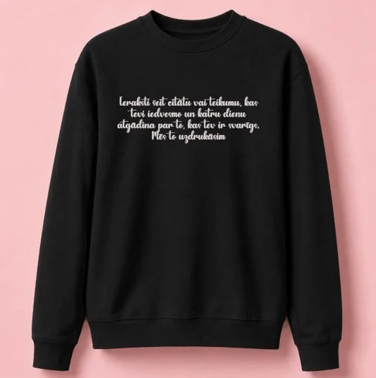 Personalizēts džemperis ar tekstu-melns