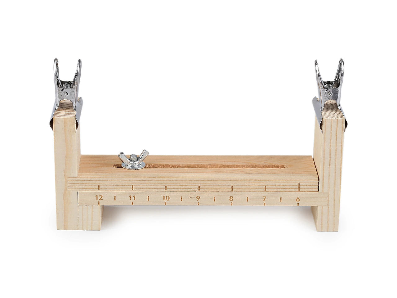 Koka stelles aproču aušanai