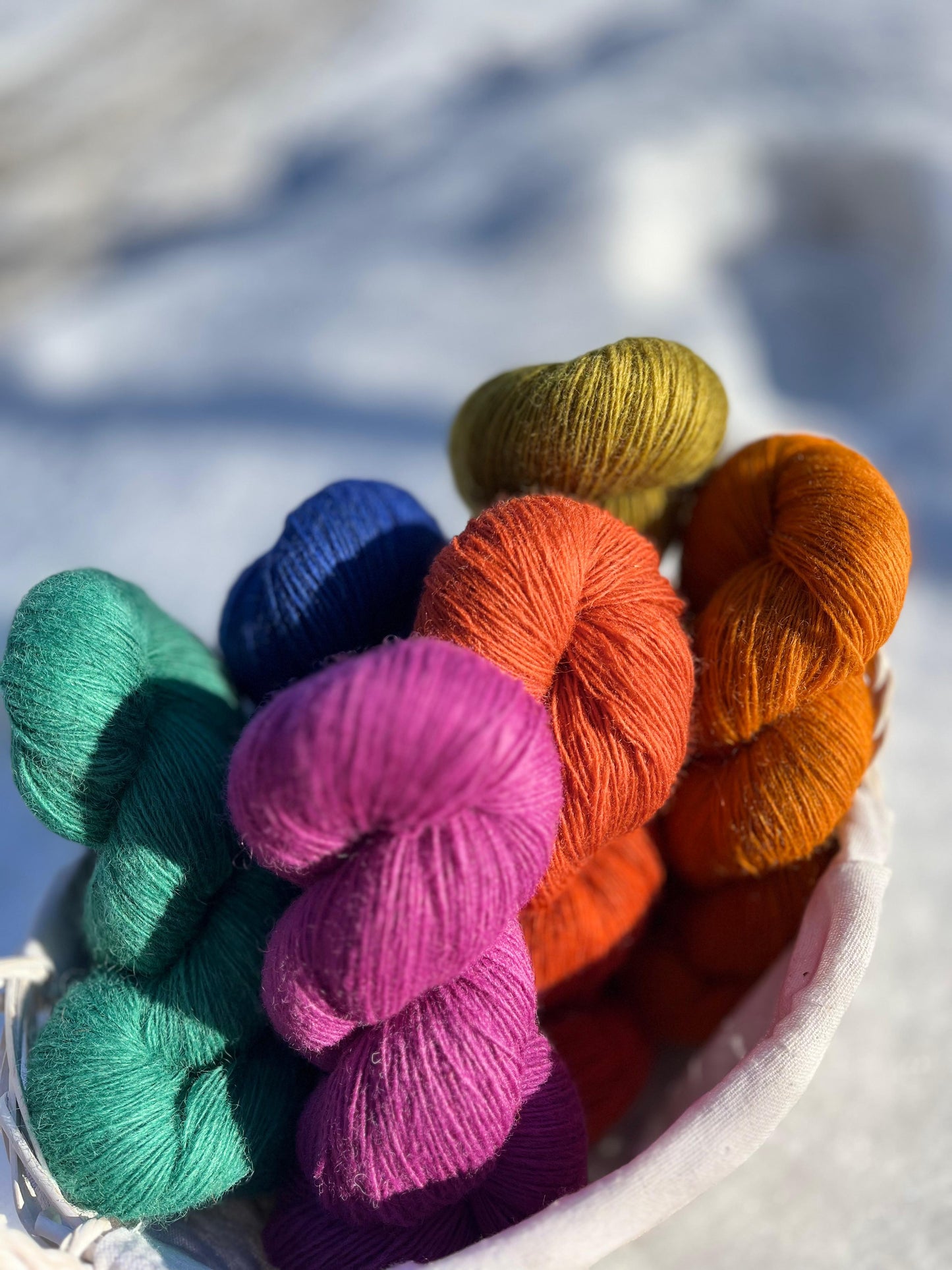 Dzijas Pāces vilnas fabrika 100% Merino- 100 g / 470 m