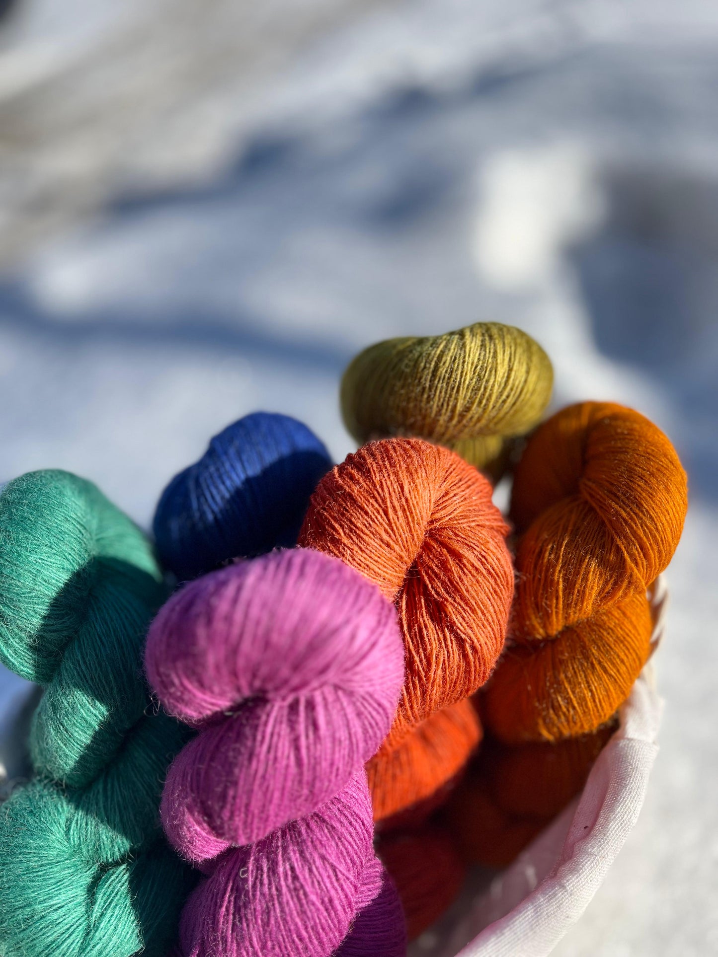 Dzijas Pāces vilnas fabrika 100% Merino- 100 g / 470 m