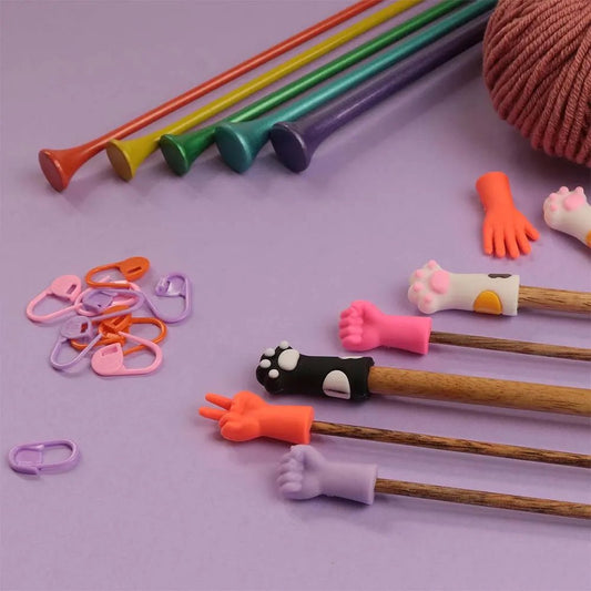 Attēls ar Adatu uzgaļi “Kaķa ķepa” | Bohin | izmērs M–L (4 gab.) – pieejams Šarlotes audumi