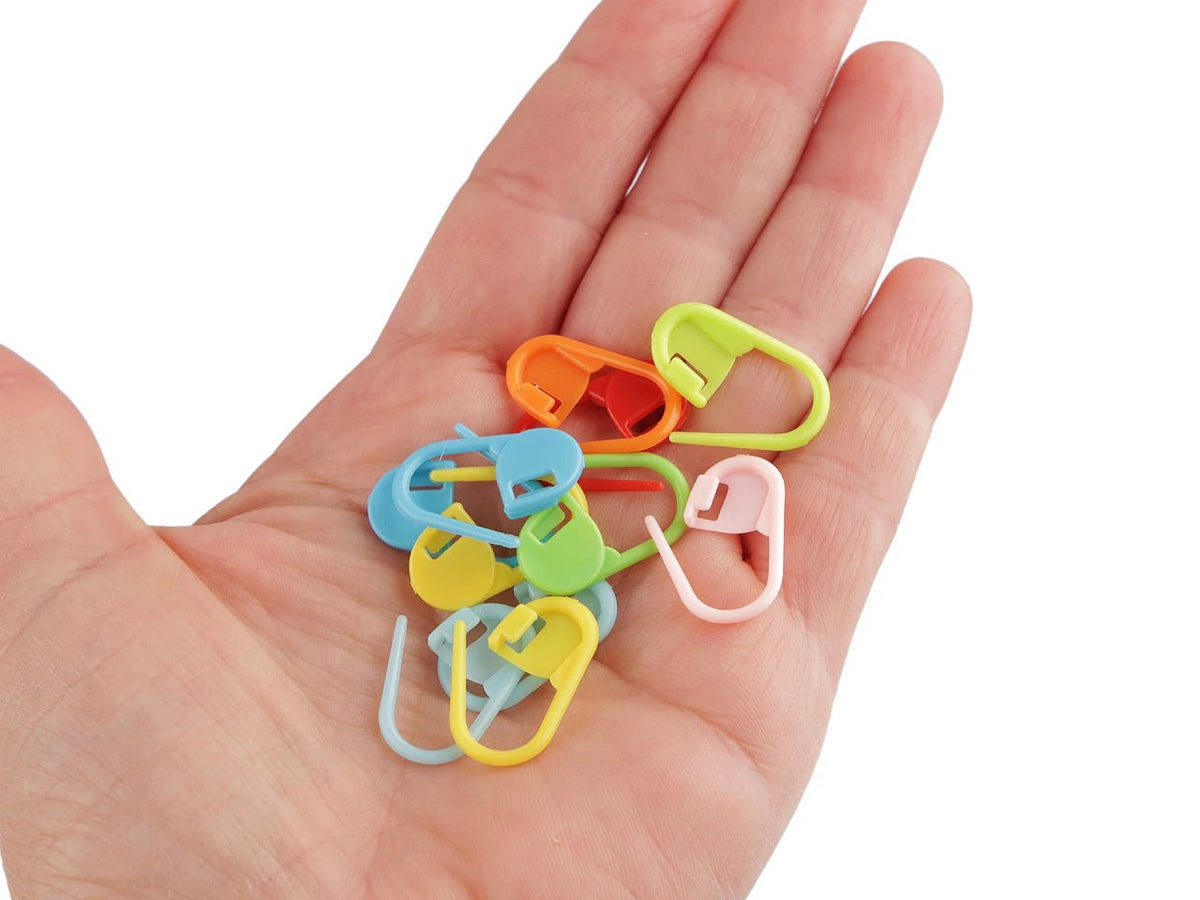 Image of knitting stitch markers / safety pins, 120 pcs in box – available online at Charlotte's Fabrics