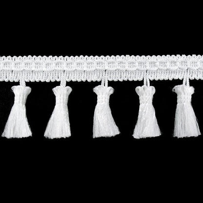 Image de ruban frangé à pompons 55 mm - blanc – disponible chez Šarlotes audumi