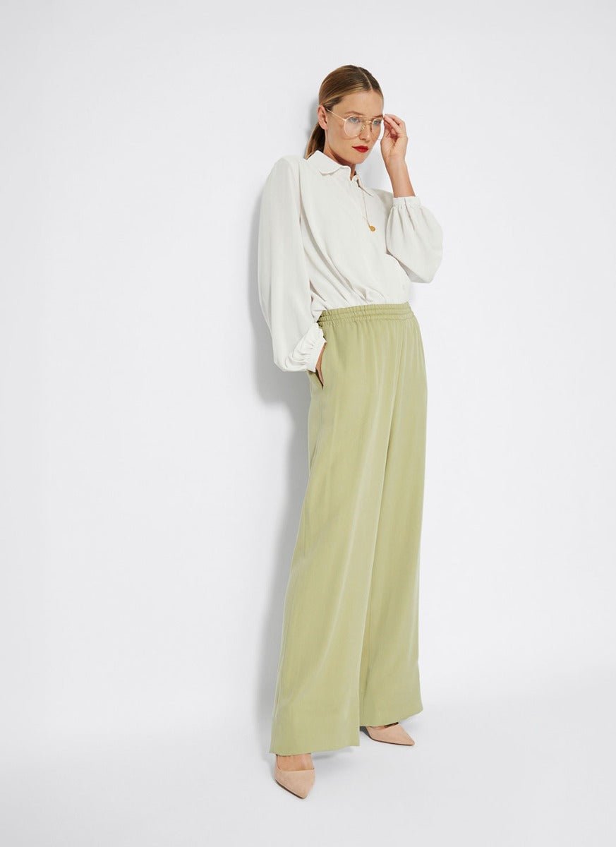 Attēls ar Burda Style žurnāls | 2026. gada maijs – pieejams Šarlotes audumi