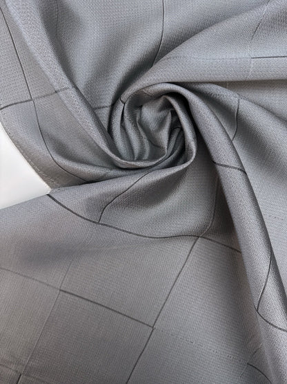 Italian viscose and silk fabric in gray checkered pattern – 120 g/m²