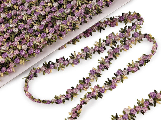 Image of decorative ribbon with 3D flowers – light purple, 15 mm – available online at Šarlotes audumi