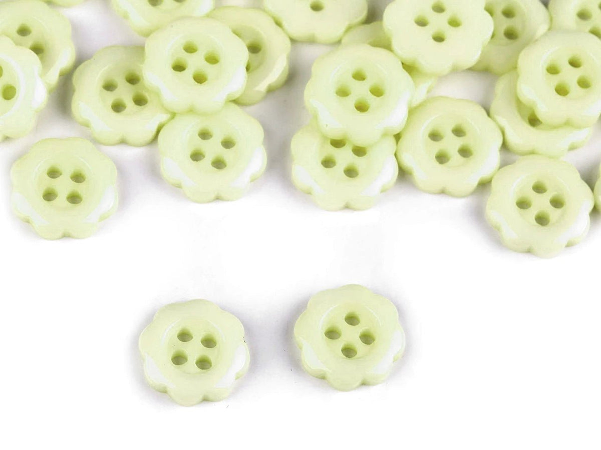 Image of decorative flower-shaped buttons, 12 mm – available online at Šarlotes audumi