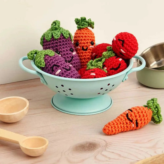 Attēls ar DMC Amigurumi komplekts "Veggie" – Dārzeņu kolekcija – pieejams Šarlotes audumi