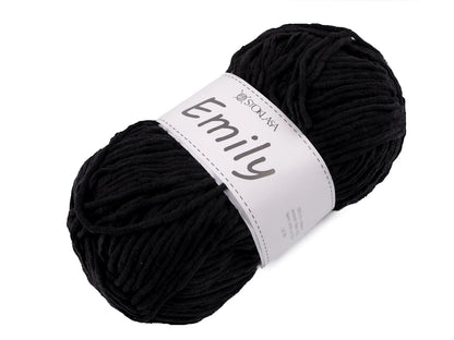 Image avec Dzijas Emily - fil peluche - 100 g / 120 m – disponible chez Šarlotes audumi