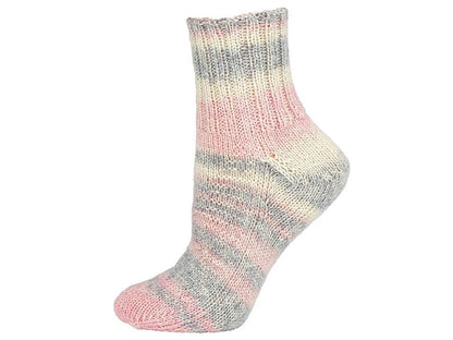 Attēls ar Dzijas VlnahHep Bamboo Socks - 100g / 400m – pieejams Šarlotes audumi