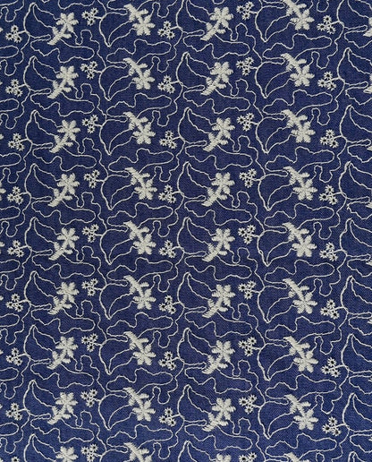 Image de tissu en jean avec broderie 180 g/m² – disponible chez Šarlotes audumi