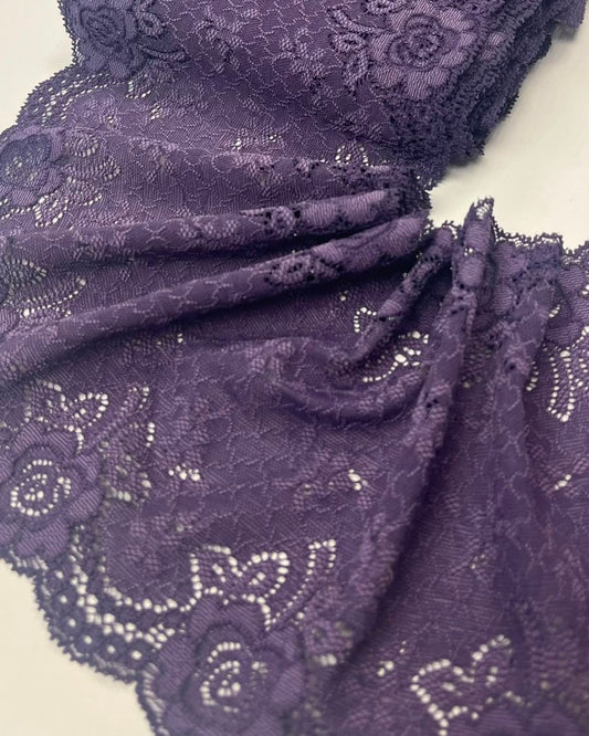 Elastic lace 17 cm-lilac available online at Charlotte's Fabrics